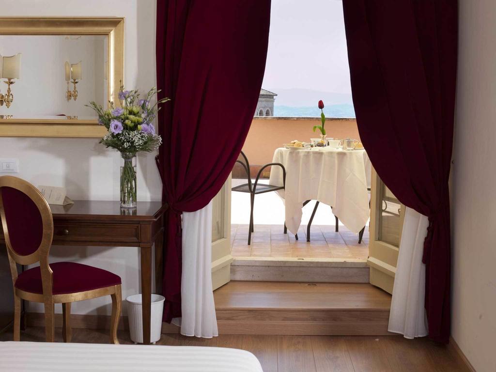 Giotto Hotel & Spa Assisi Phòng bức ảnh